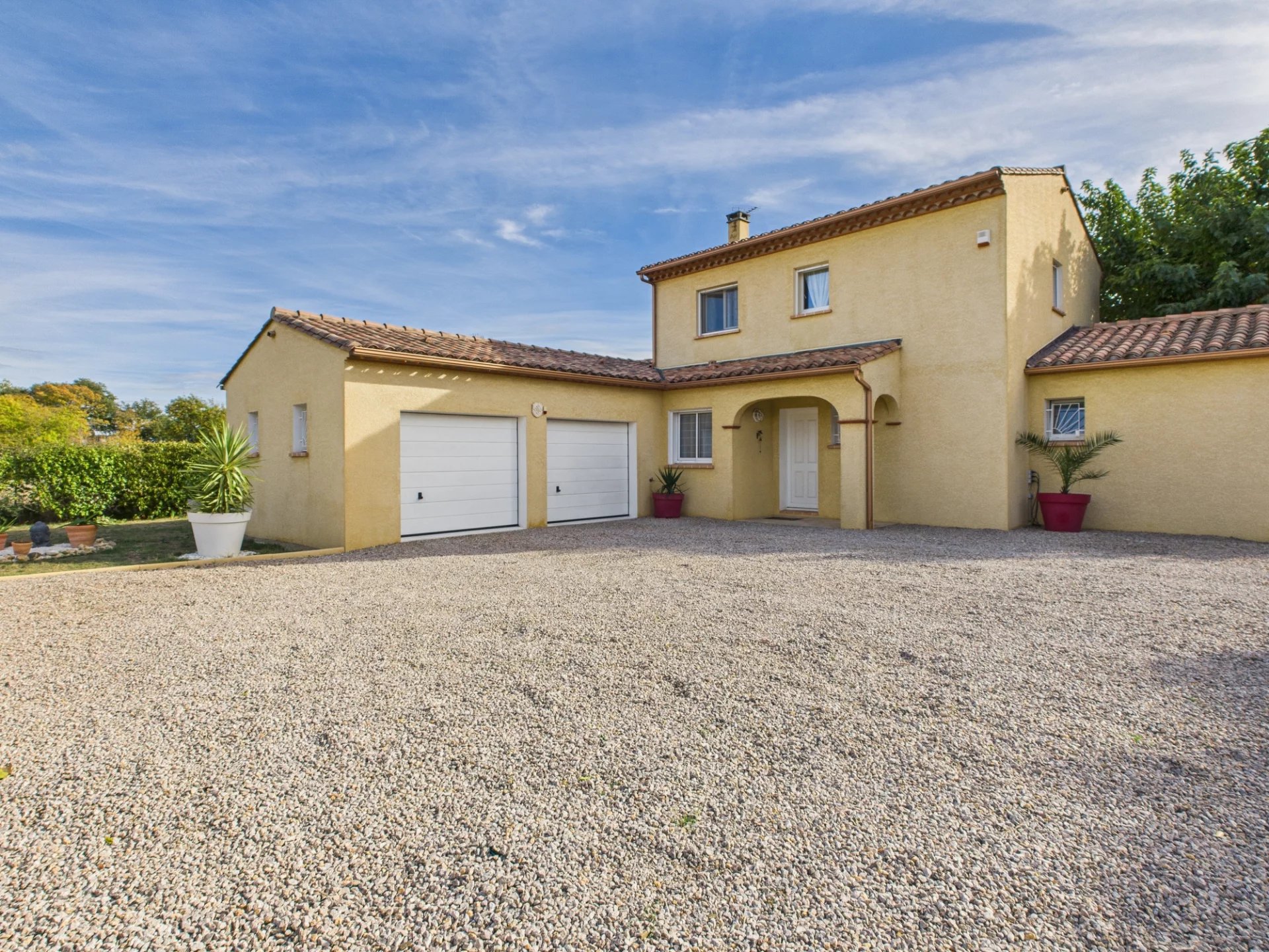 Pepieux: 4-bedroom house with double garage, garden and pool, Languedoc-Roussillon – France – BVI83100