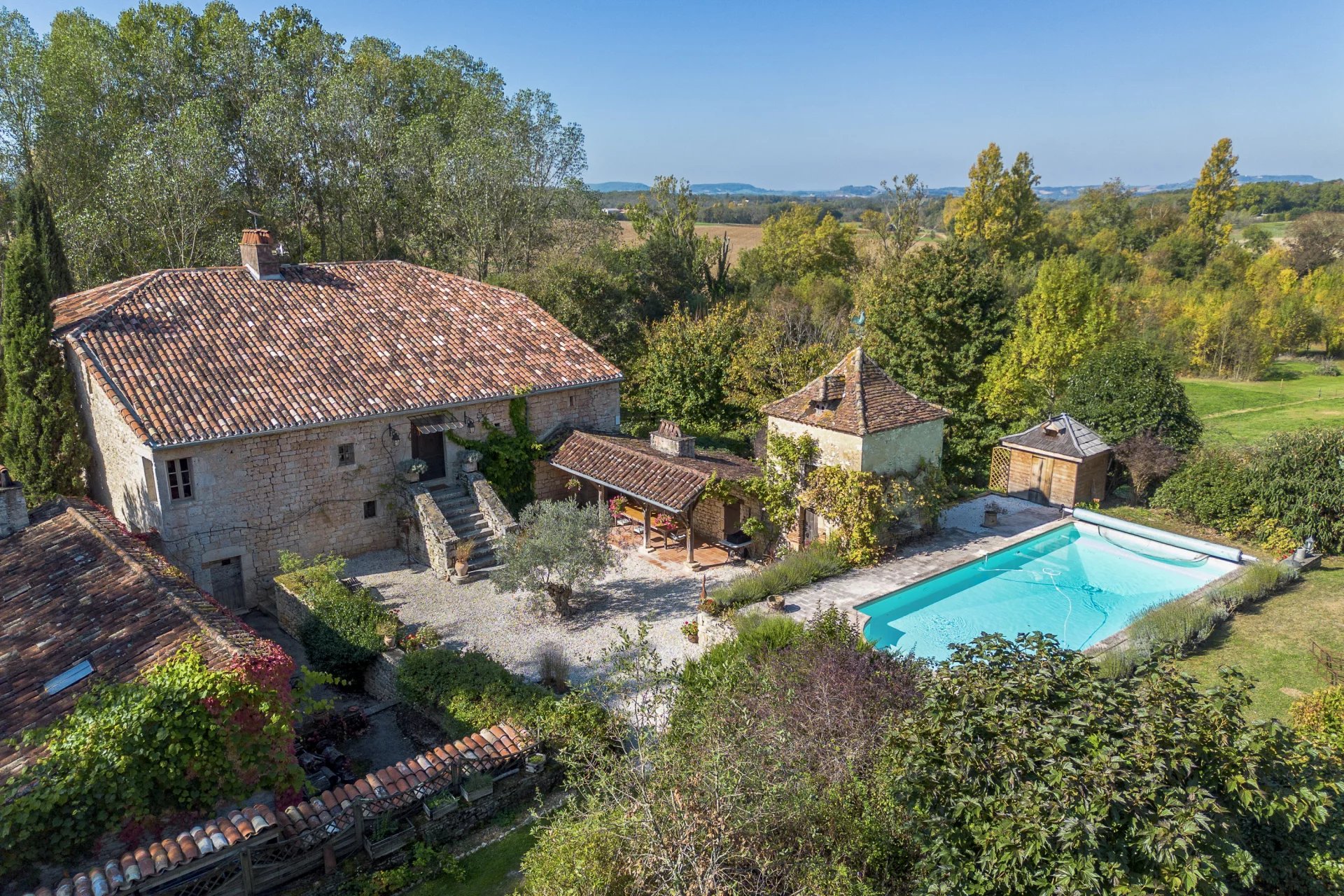 Charming Maison Forte with Period Elegance and Modern Comforts, Aquitaine – France – BVI79365