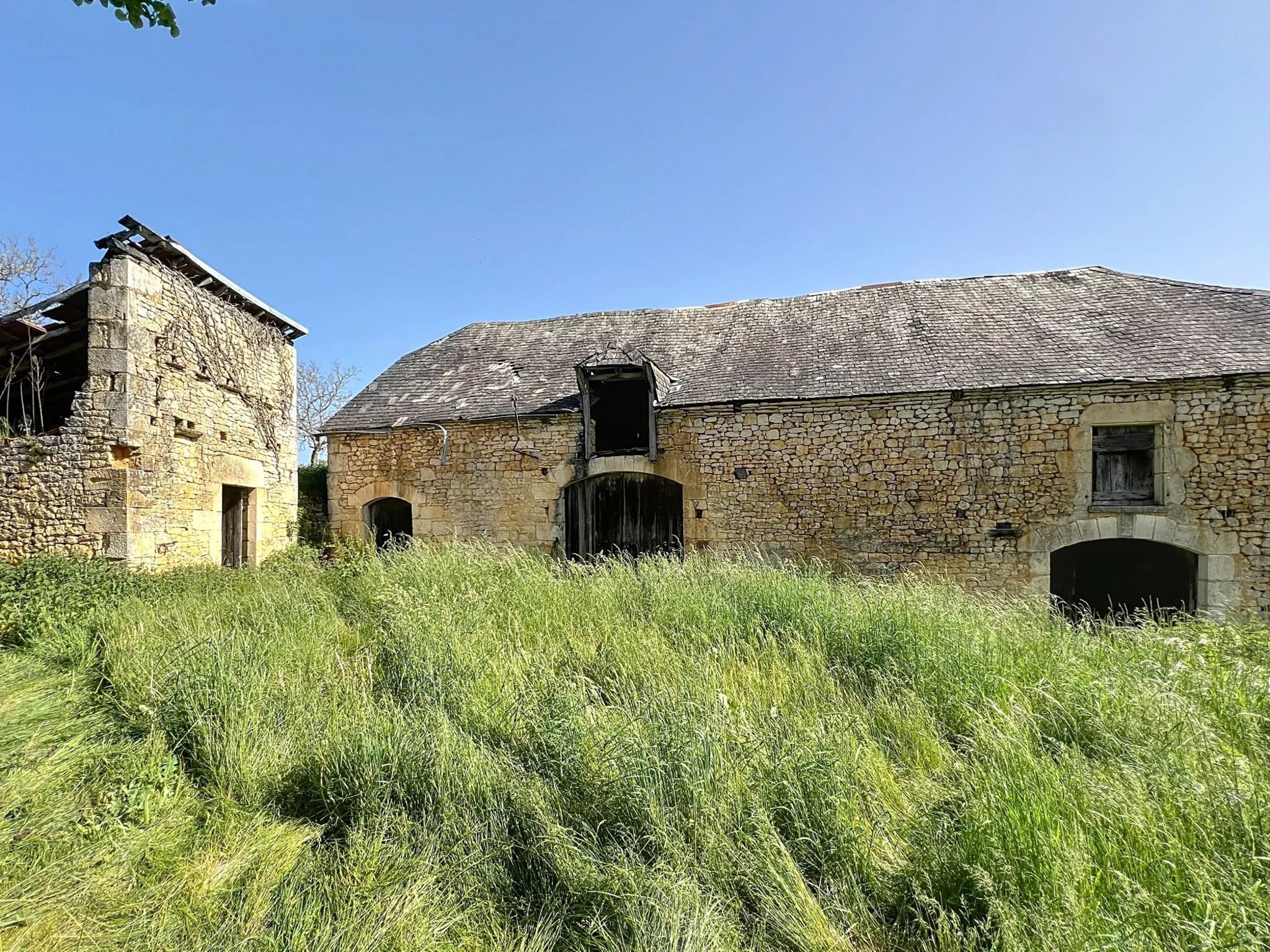 Renovated Stone House with Pool and Barn – 30 mins from Sarlat, Aquitaine – France – BVI83151
