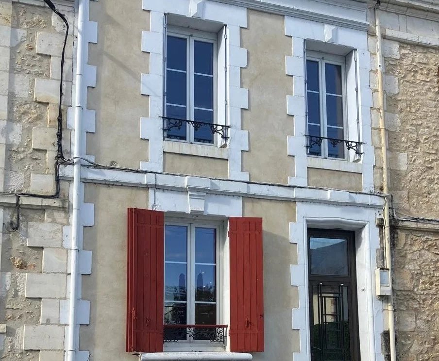 Charming 3 bed renovated town house, Aquitaine – France – BVI83021