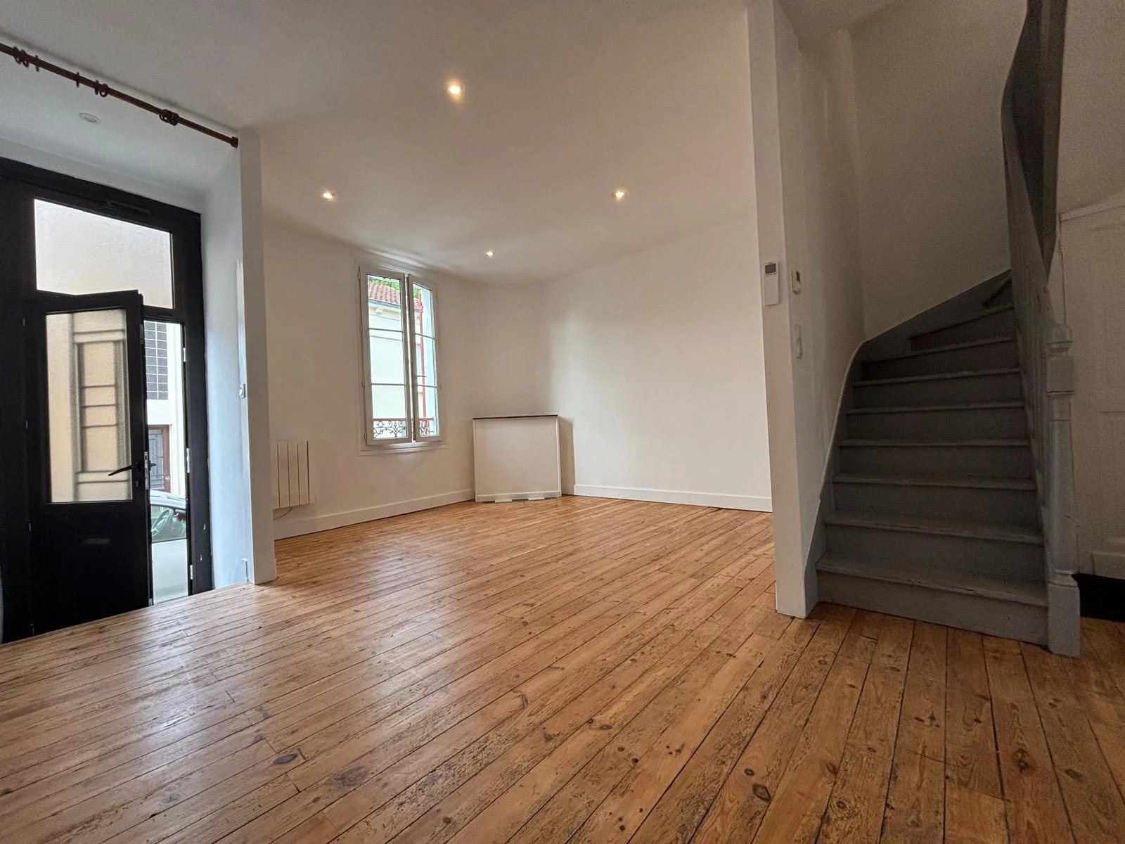 Charming 3 bed renovated town house, Aquitaine – France – BVI83021