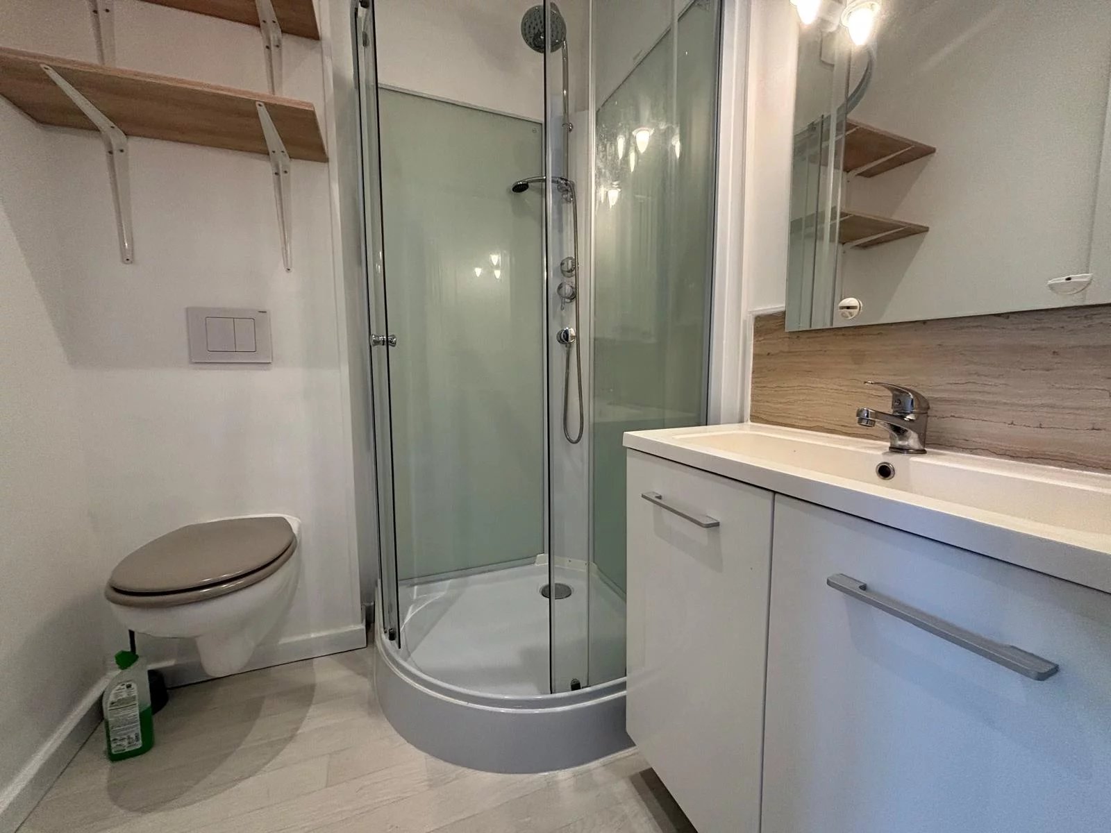 Charming 3 bed renovated town house, Aquitaine – France – BVI83021