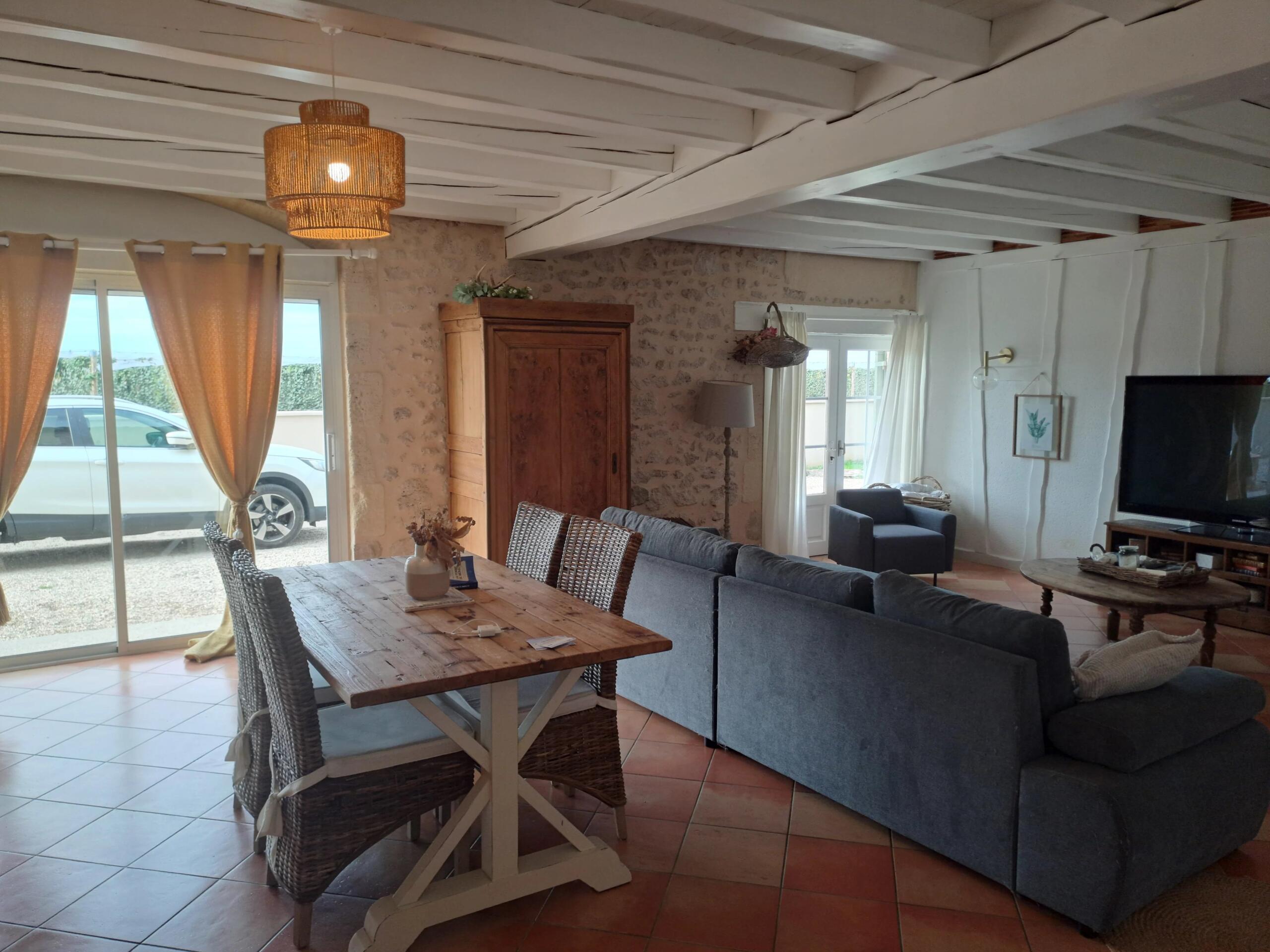 Charming, tastefully renovated house – between Sainte-Bazeille and Marmande, Aquitaine – France – BVI83122