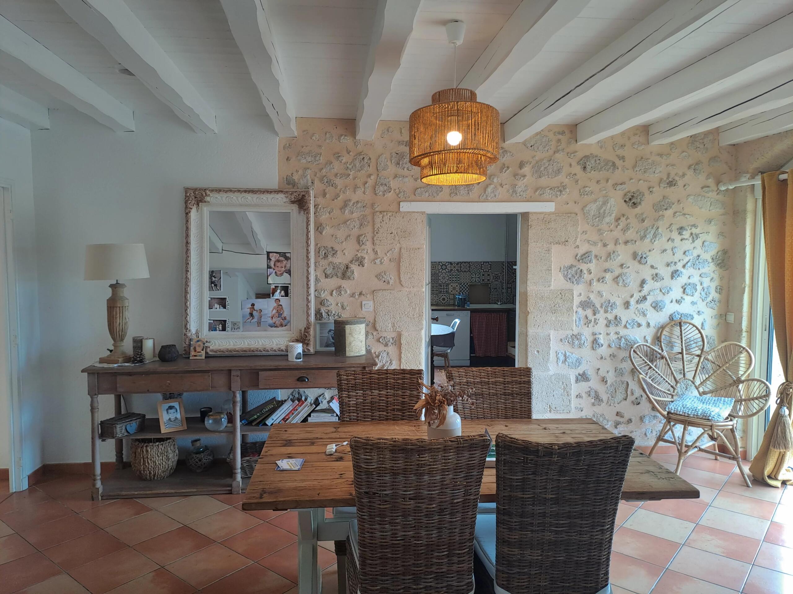 Charming, tastefully renovated house – between Sainte-Bazeille and Marmande, Aquitaine – France – BVI83122