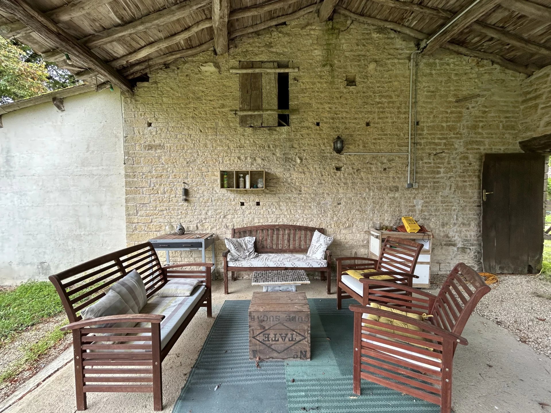 Lezay Property with Farmhouse, Gîtes and Additional House, Poitou-Charentes – France – BVI83068