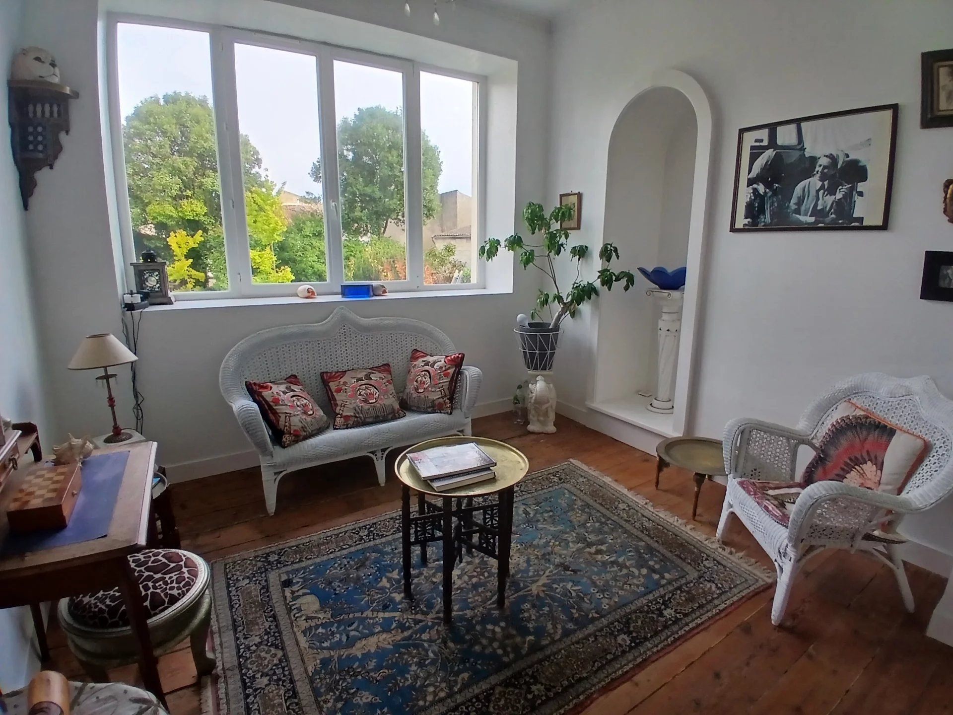 Large stone town house, prime location for bed and breakfast business, Aquitaine – France – BVI82379