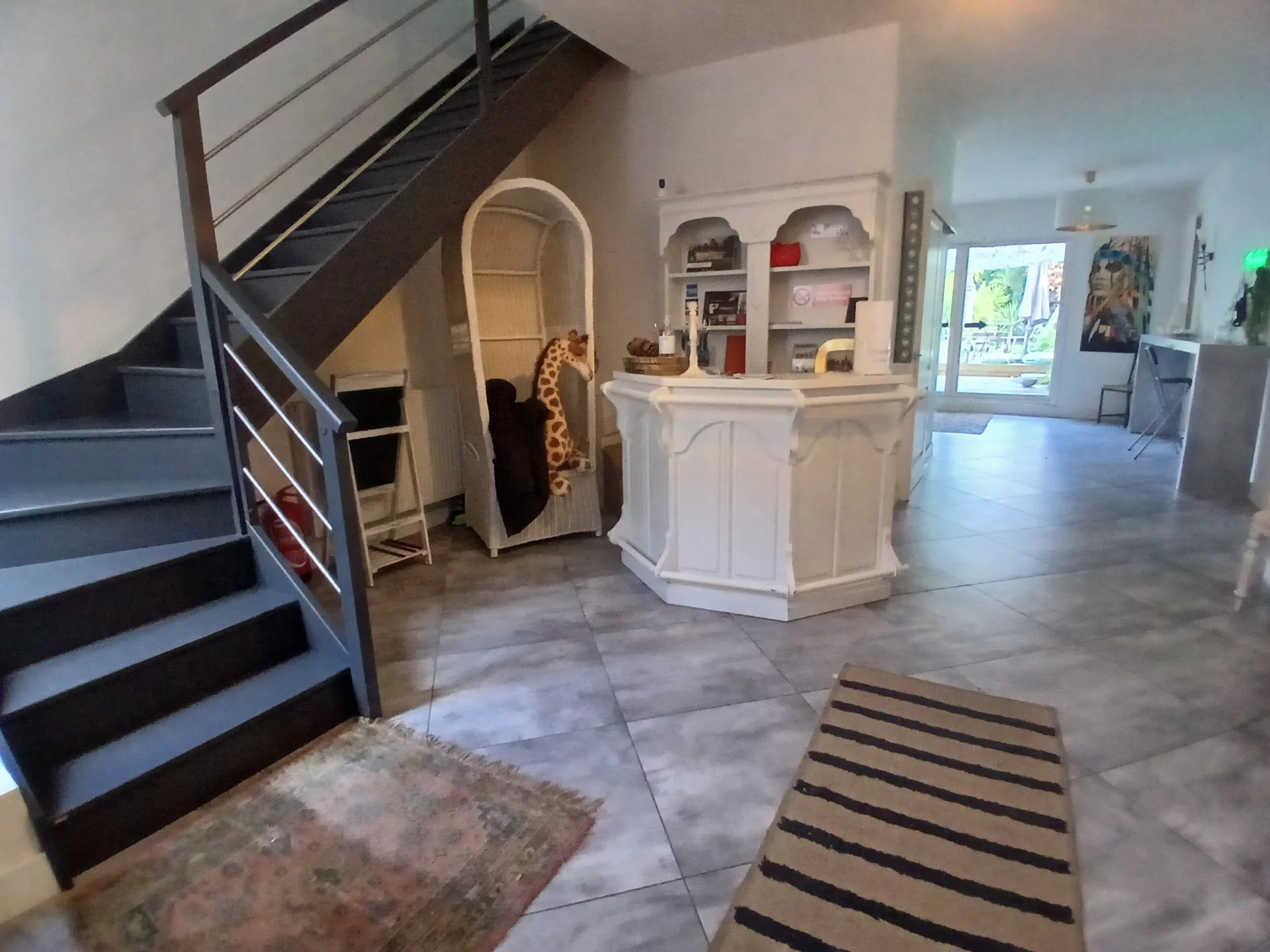 Large stone town house, prime location for bed and breakfast business, Aquitaine – France – BVI82379