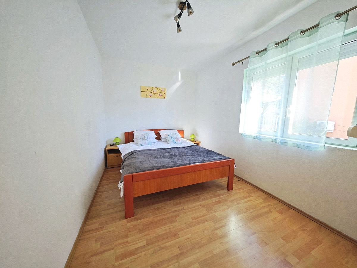 4 bedroom apartment in Baška, Croatia – 103530