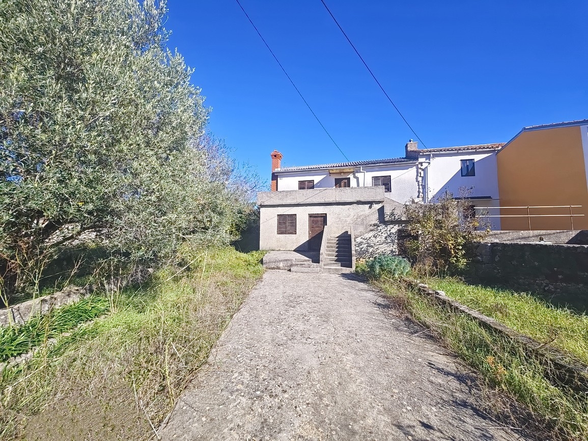 2 bedroom villa in Dobrinj, Croatia – 103528