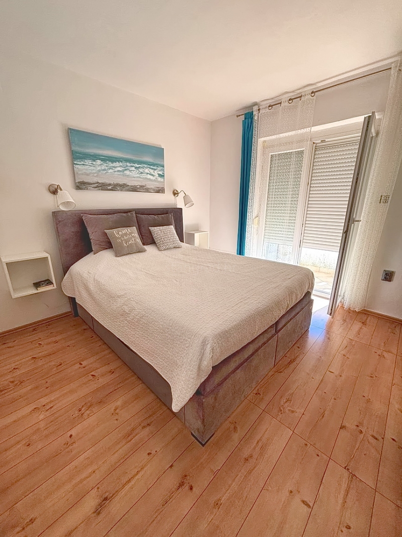 3 bedroom apartment in Krk, Croatia – 103522