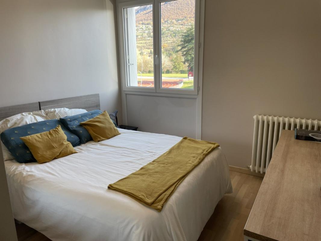 3 bedroom t4 in Millau, Aveyron, France – A0E19F3A9B2C4F0B