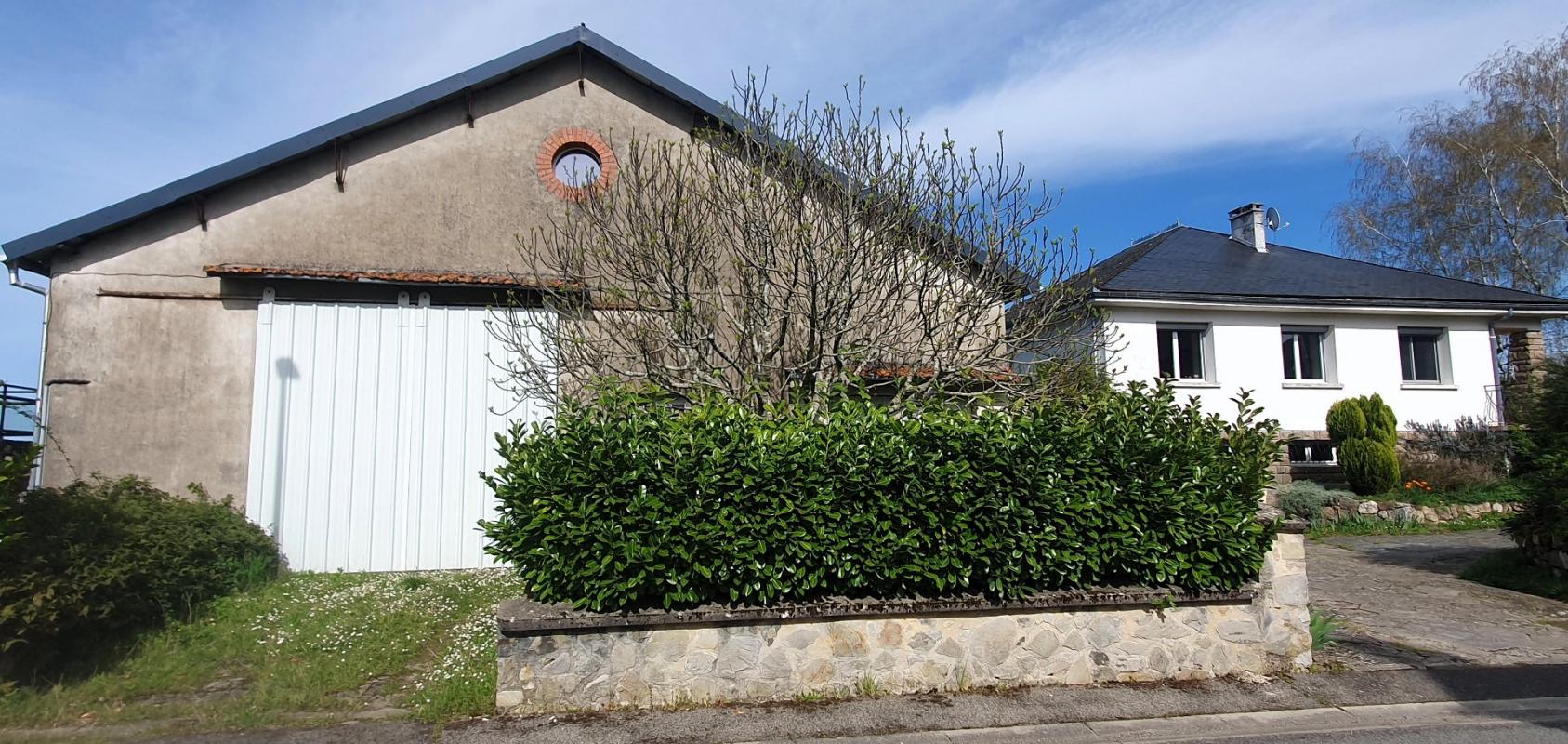 4 bedroom maison in Lescure Jaoul, Aveyron, France – ACE1AD71E0BE4C4A