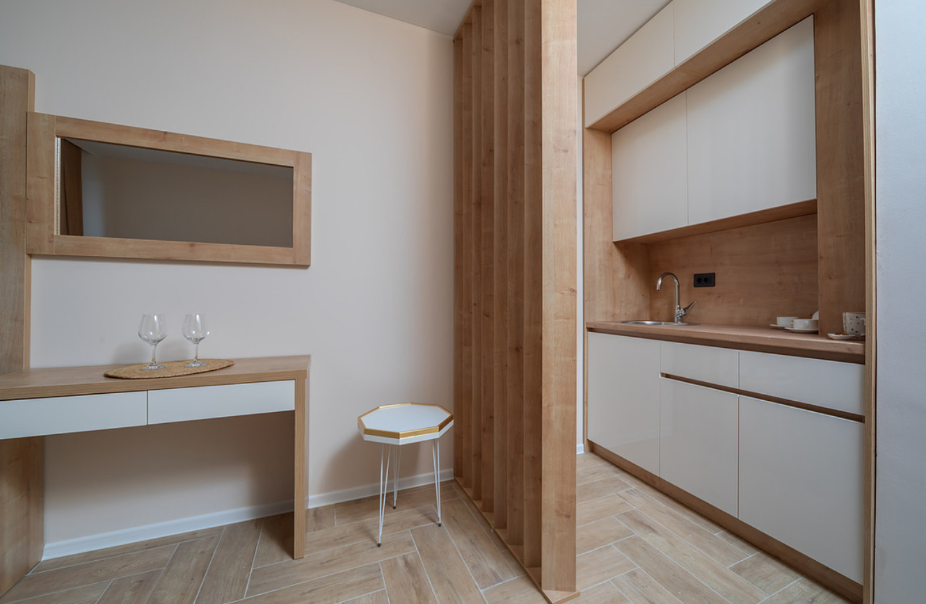 20 bedroom Hotel in Dobre Vode, Montenegro – CMM53317