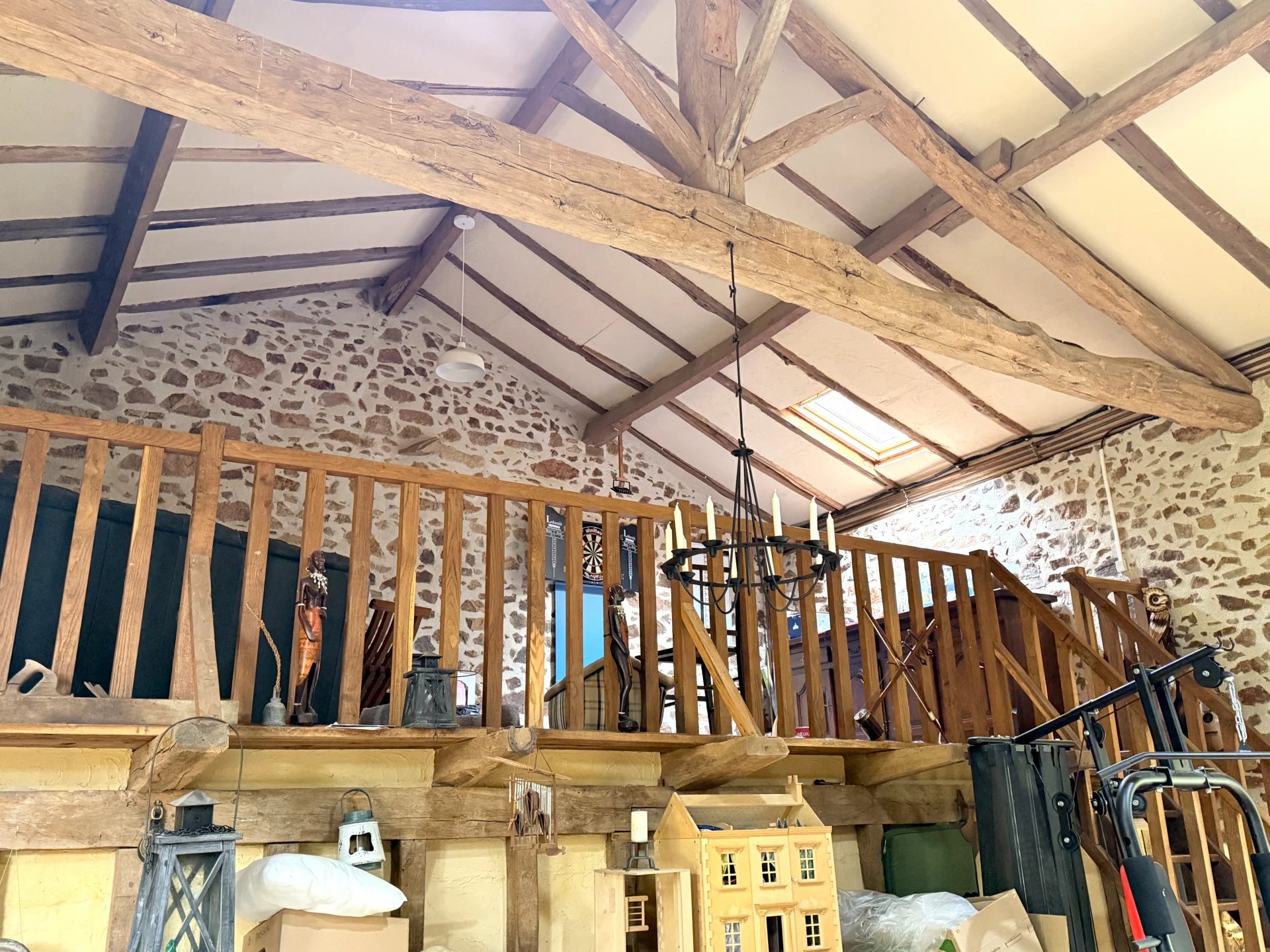 Charming stone home in a peaceful hamlet near Saulgond, Poitou-Charentes – France – BVI82636