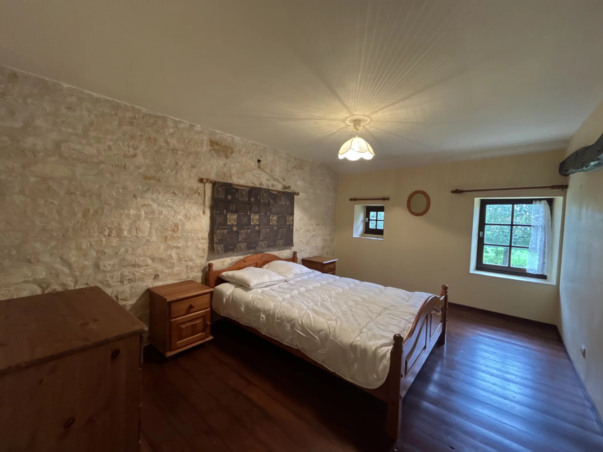 Charming Detached Stone Cottage in a Desirable Village, Poitou-Charentes – France – BVI83321