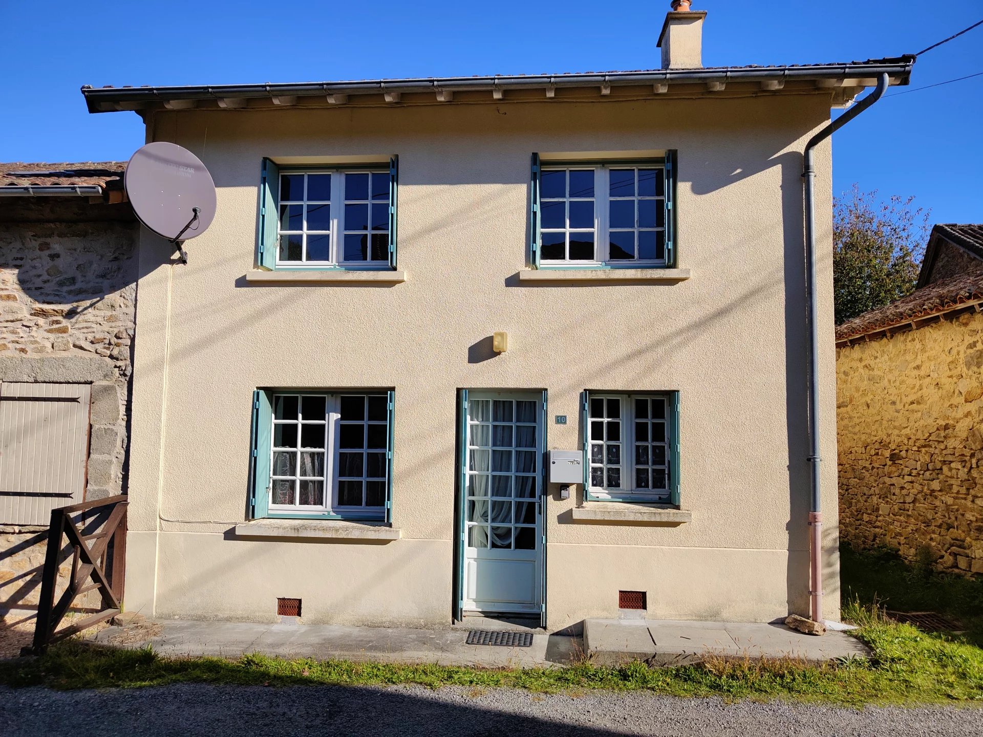 Cottage in a hamlet, Limousin – France – BVI82112