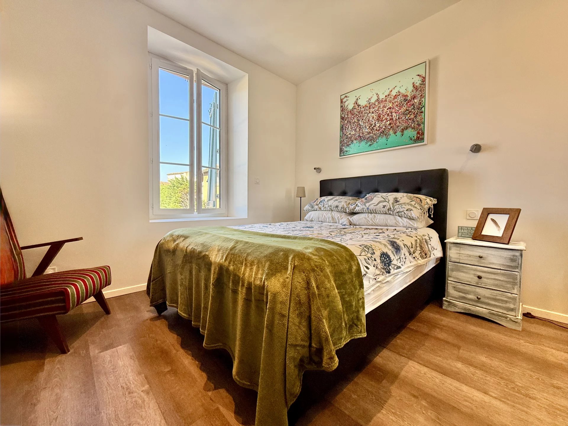 A rare find – Renovated townhouse with large garden and pool in Carcassone’s Medieval district, Languedoc-Roussillon – France – BVI79730