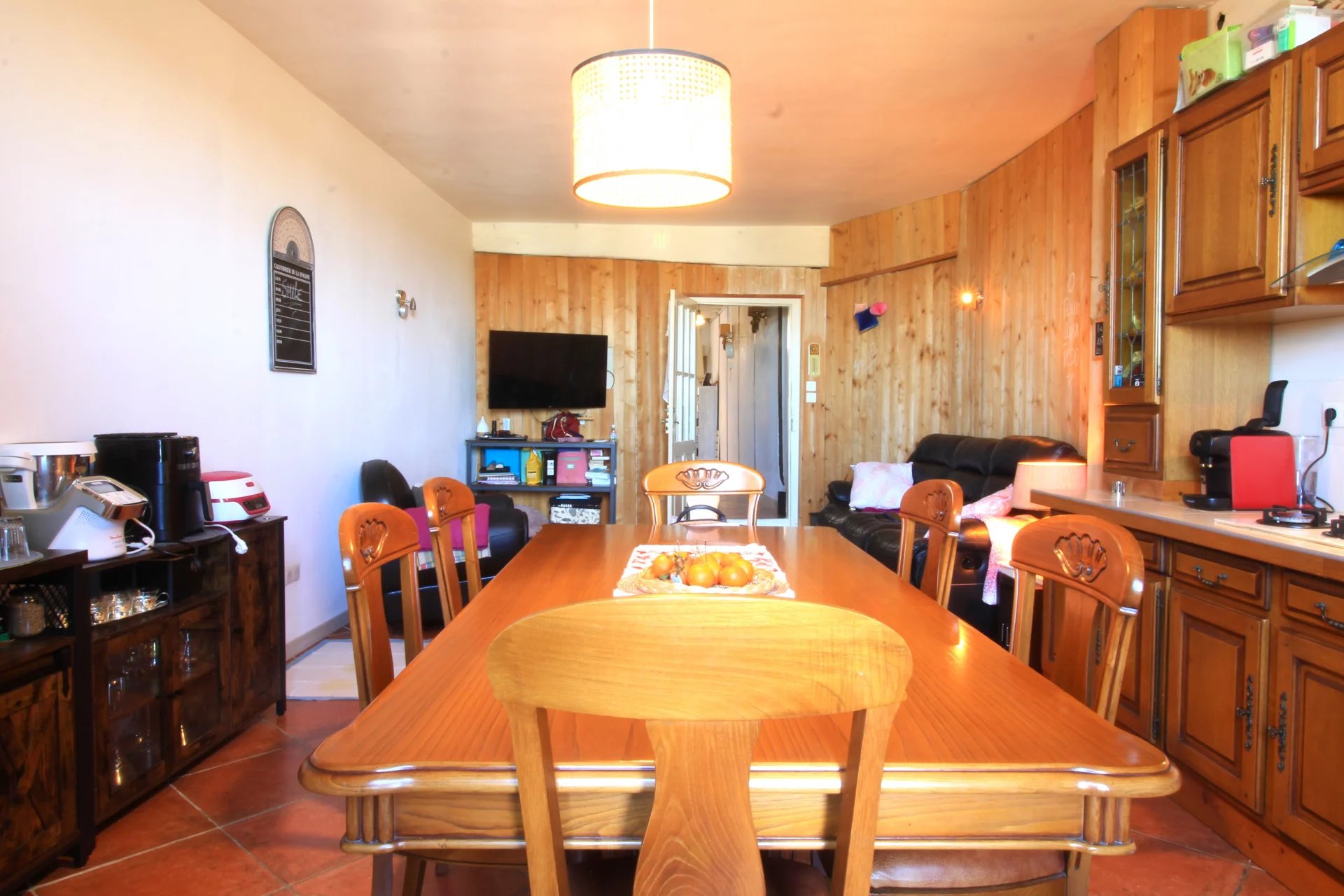 Charming village house with a garage in the bastide of Tournon d’Agenais, Aquitaine – France – BVI83340