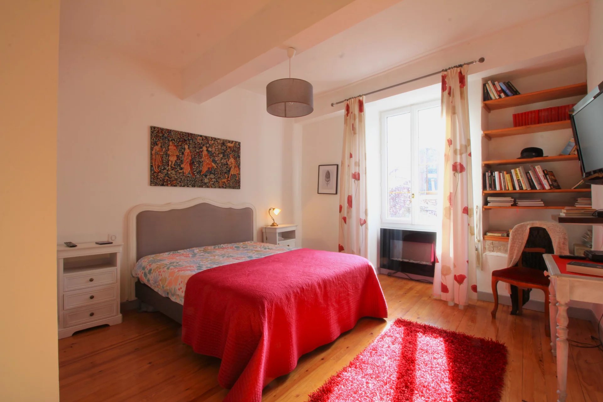 Charming village house with a garage in the bastide of Tournon d’Agenais, Aquitaine – France – BVI83340