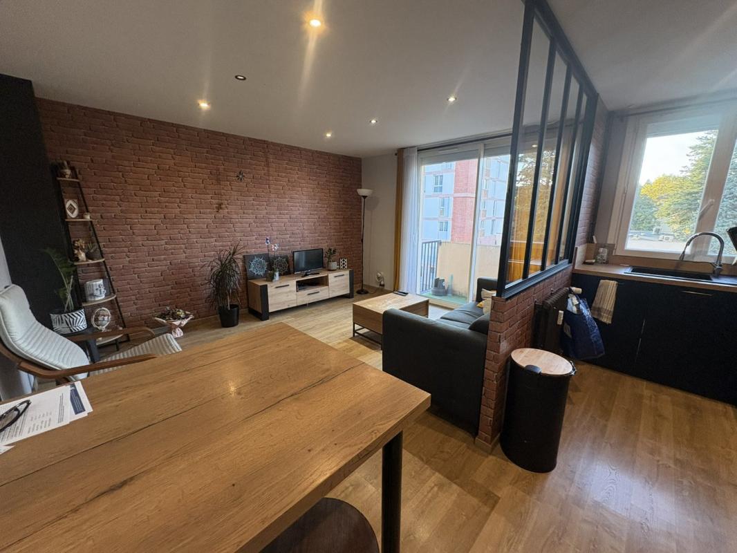 2 bedroom t3 in Millau, Aveyron, France – E84FE72D1E634757