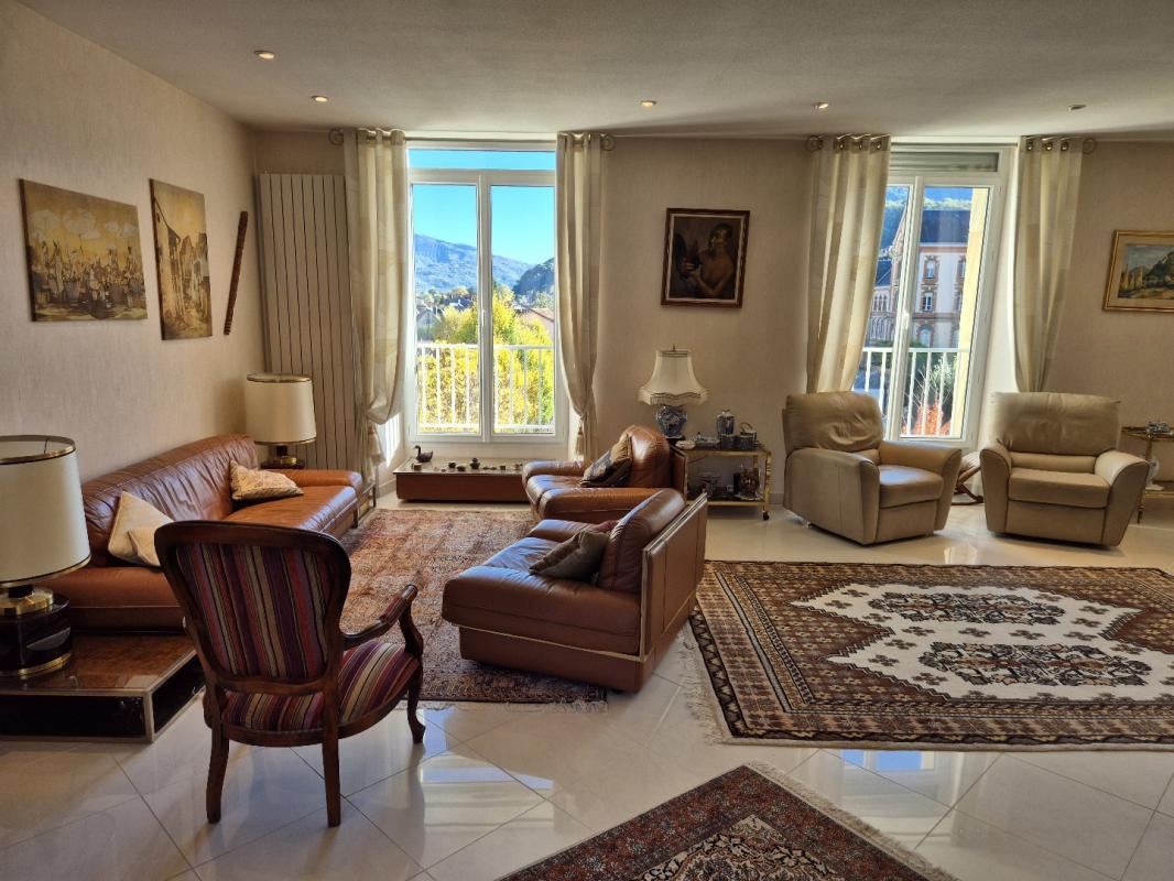 3 bedroom duplex/triplex in Foix, Ariège, France – AE3A1094957342AC