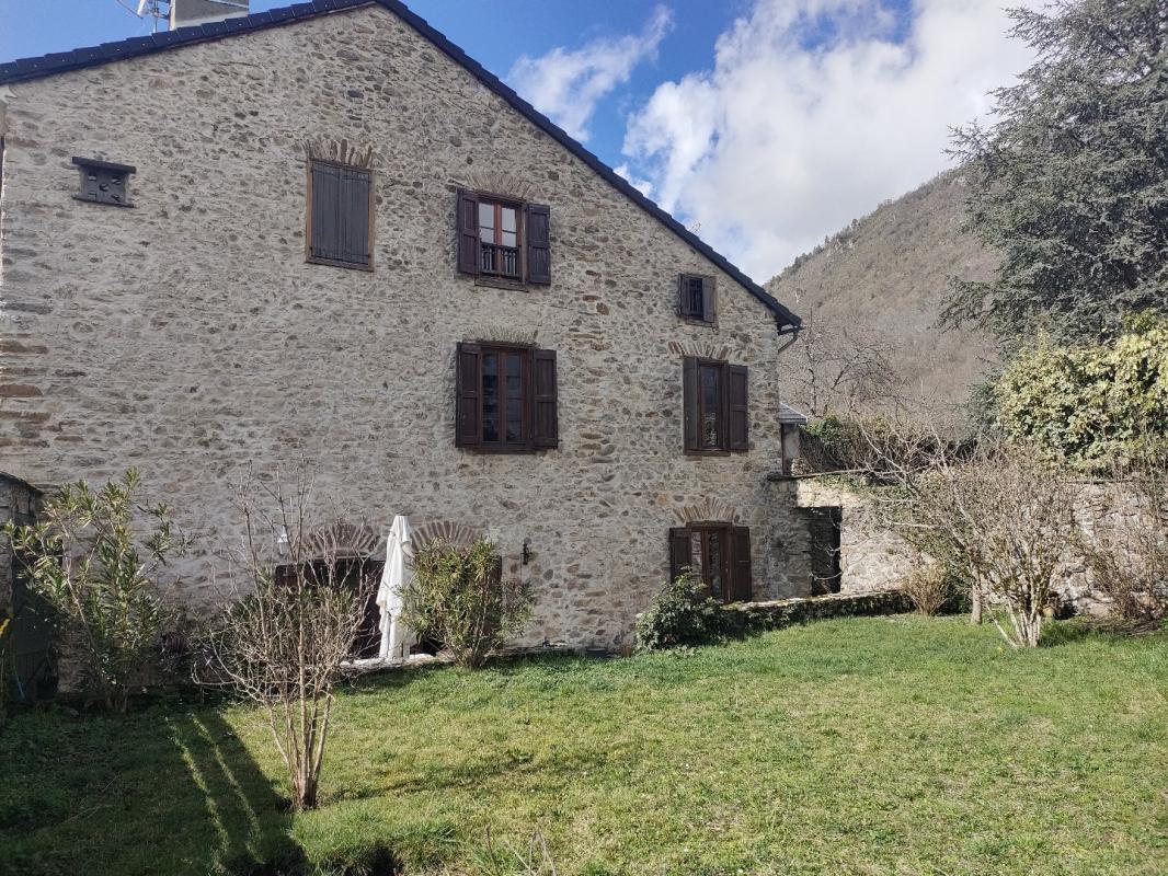 8 bedroom maison in Tarascon Sur Ariege, Ariège, France – 12024337792