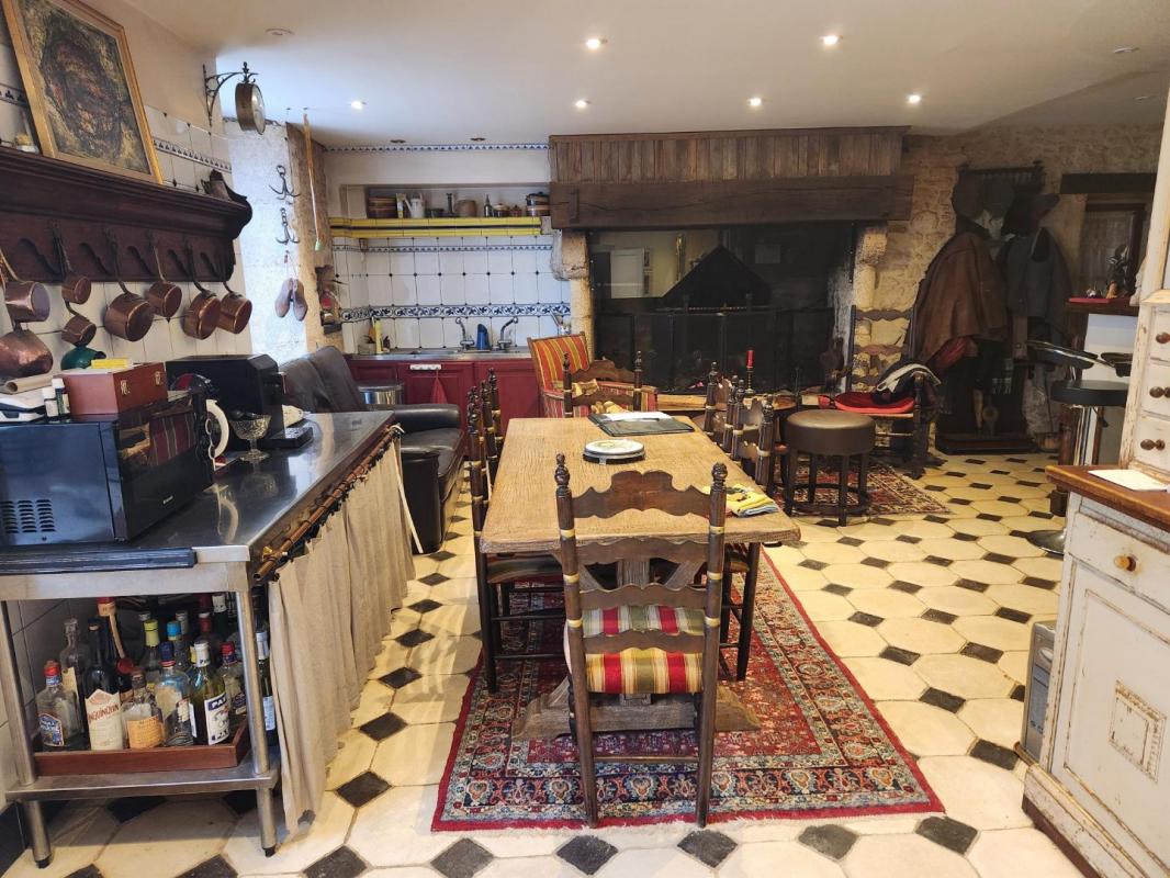 9 bedroom maison in Valence En Poitou, Vienne, France