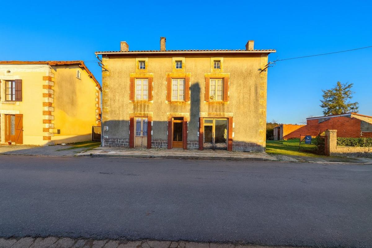 3 bedroom maison en pierres in Hiesse, Charente, France – 5F18790A4F16455A