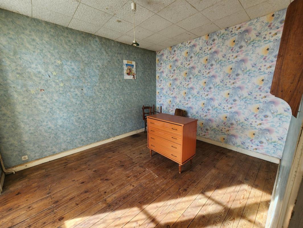 3 bedroom maison in Brillac, Charente, France