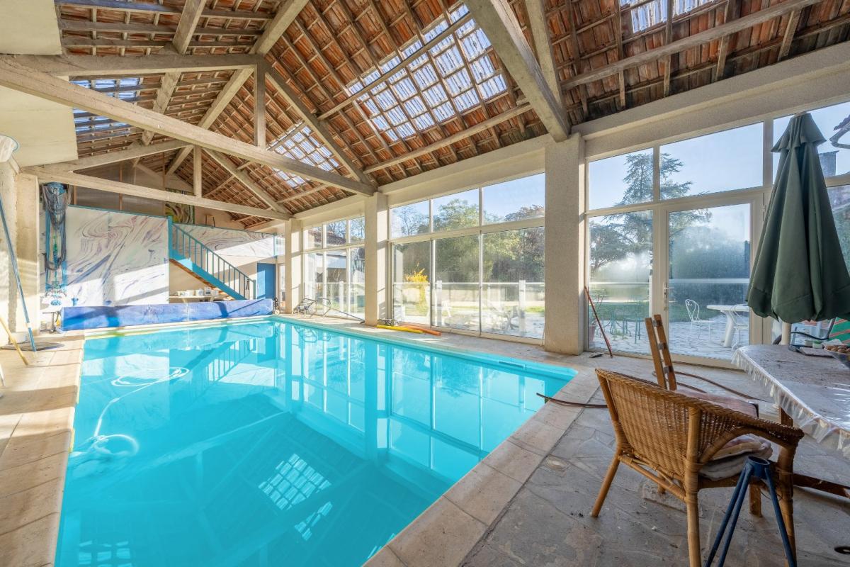 6 bedroom maison bourgeoise in Saint Mard, Charente-Maritime, France – 24981807EC984654