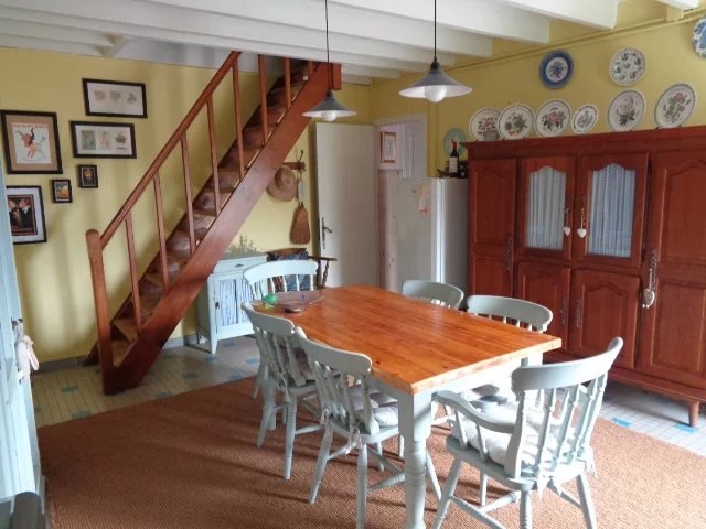 Charming 3 bedroom village house with a sunny courtyard garden and parking, Poitou-Charentes – France – BVI82975