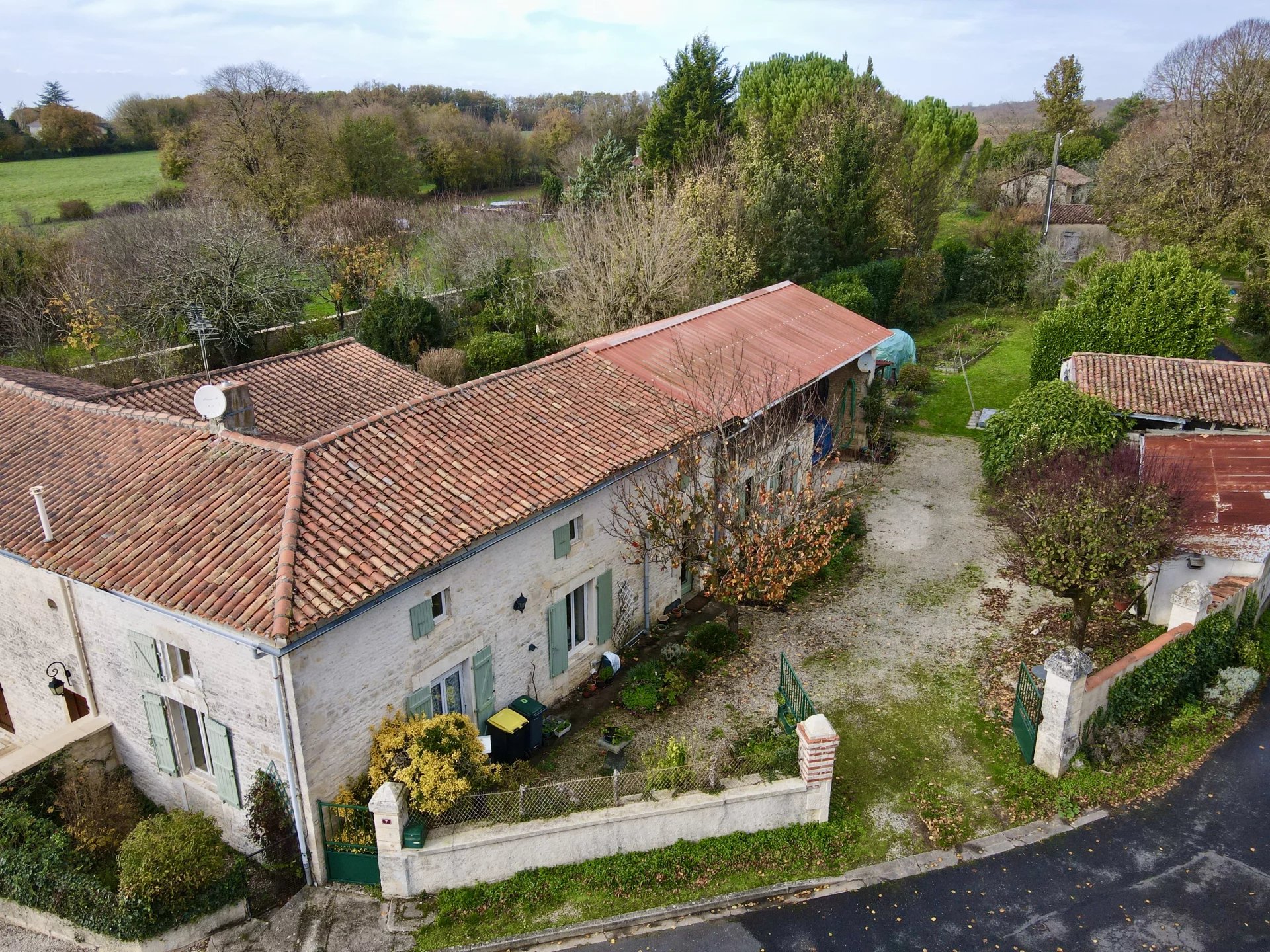 Character home with attached barn and enclosed garden, Poitou-Charentes – France – BVI82465