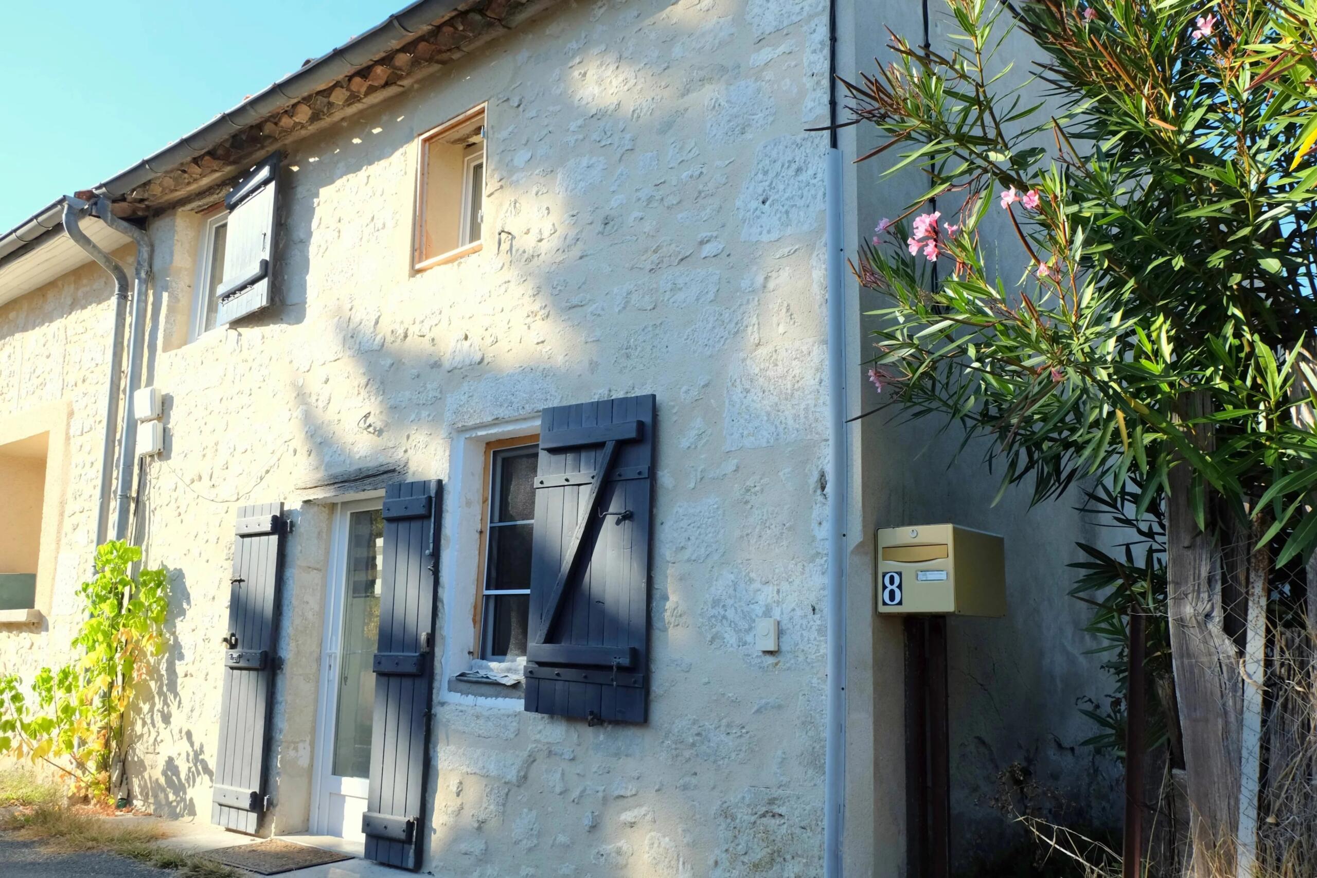 Cute village house fully restored, Aquitaine – France – BVI83292
