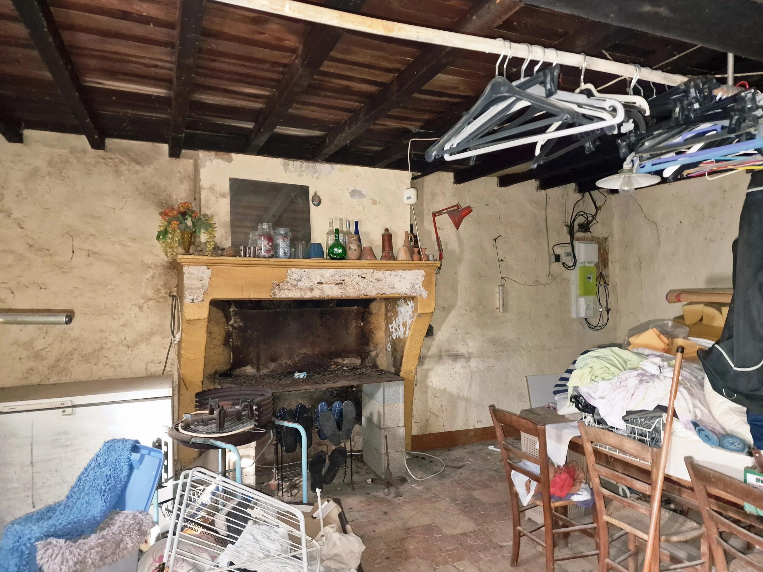 Renovation Opportunity Near Monségur, Aquitaine – France – BVI82468