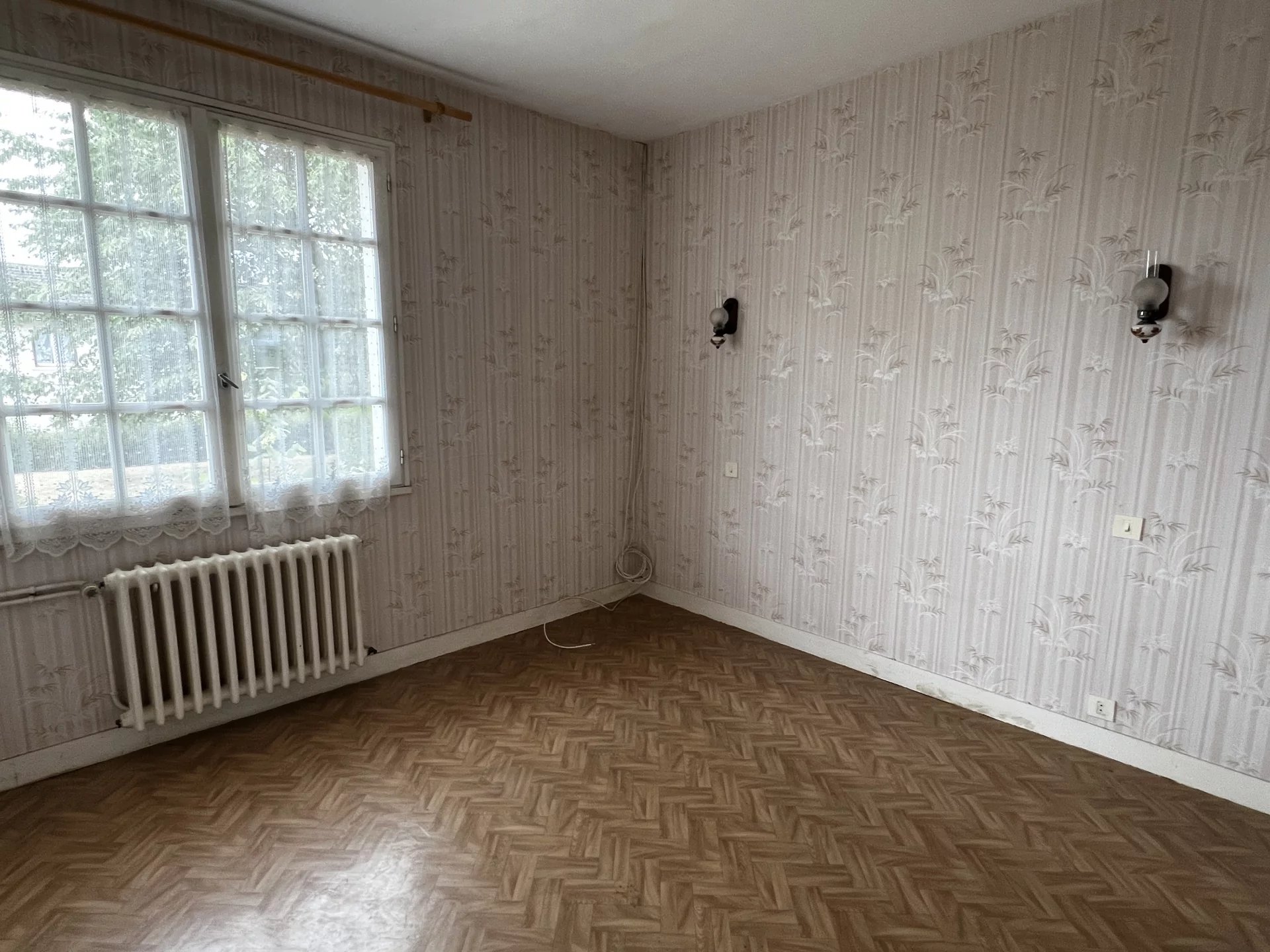 Detached Two-Bedroom Bungalow on the Outskirts of Bellac, Limousin – France – BVI83419