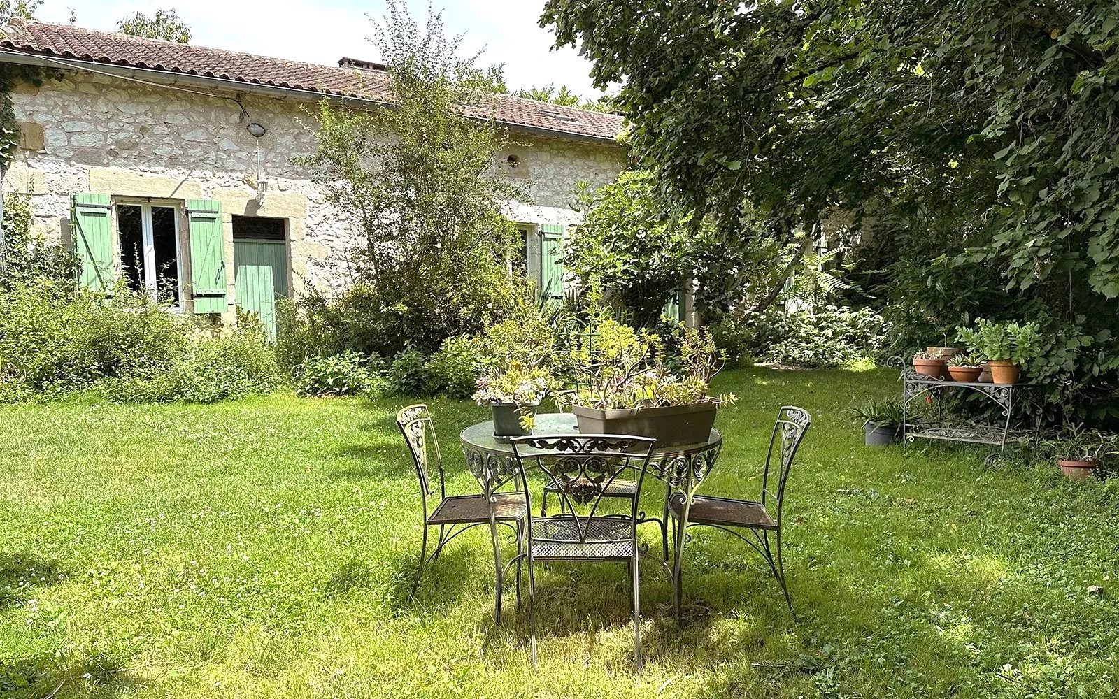 3 bed stone cottage, nestled in a haven of tranquility, Aquitaine – France – BVI76557