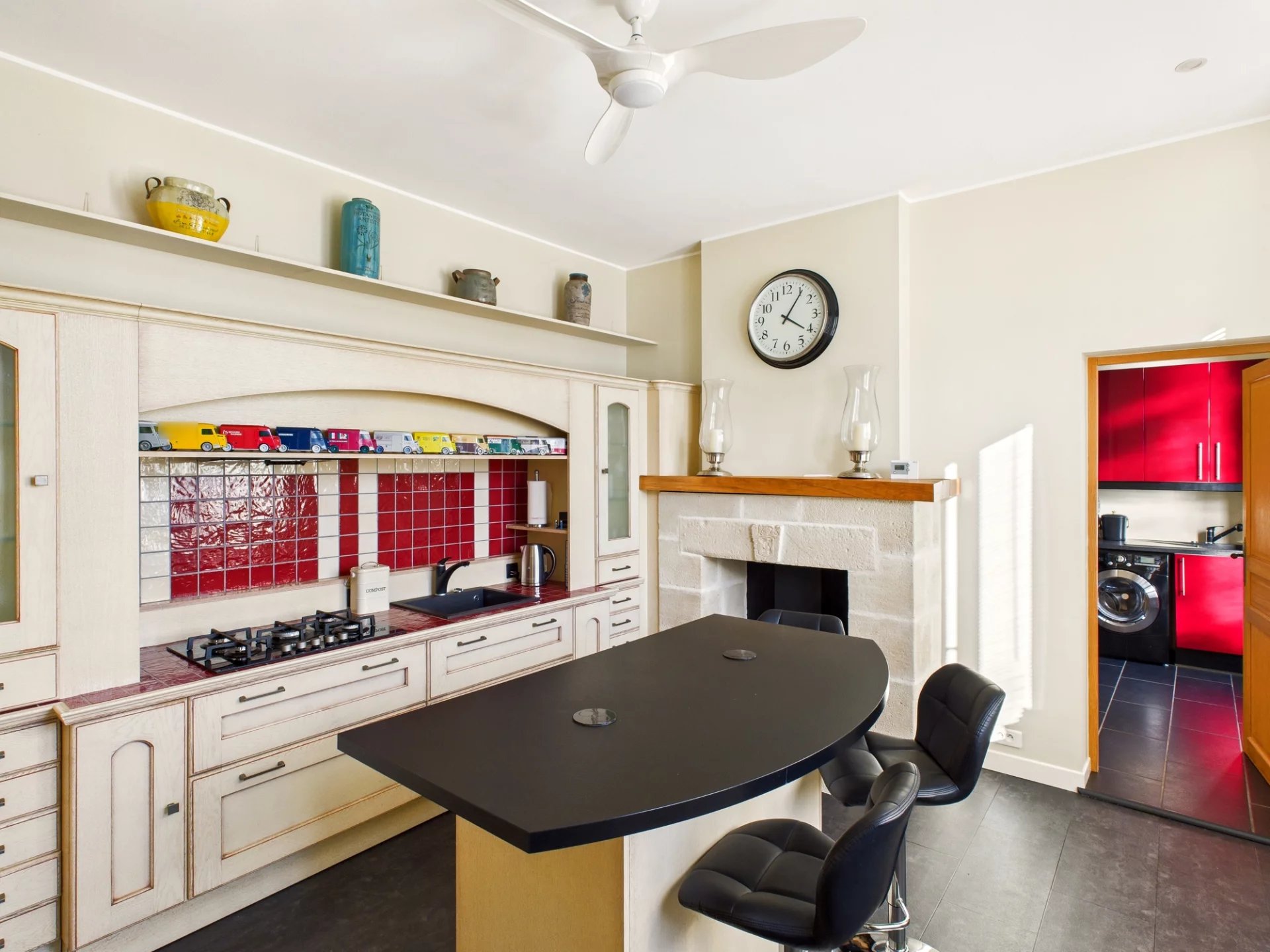 Stunning two bedroom village house, Poitou-Charentes – France – BVI83252