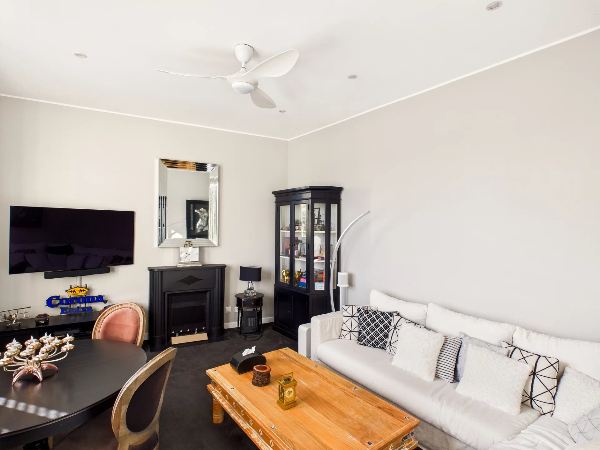 Stunning two bedroom village house, Poitou-Charentes – France – BVI83252