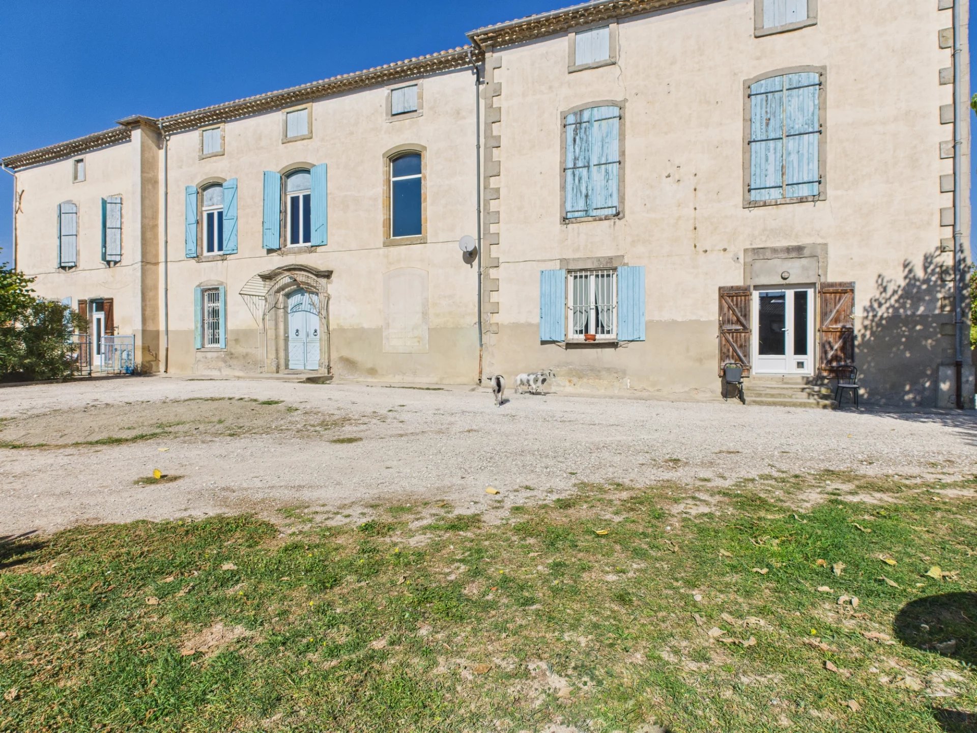 Cailhavel Chateau: large reception rooms, gardens and outbuildings!, Languedoc-Roussillon – France – BVI83231