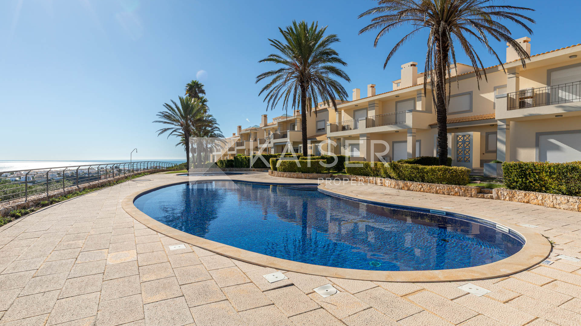 3 bedroom Townhouse house in Albufeira, Portugal – KP1316