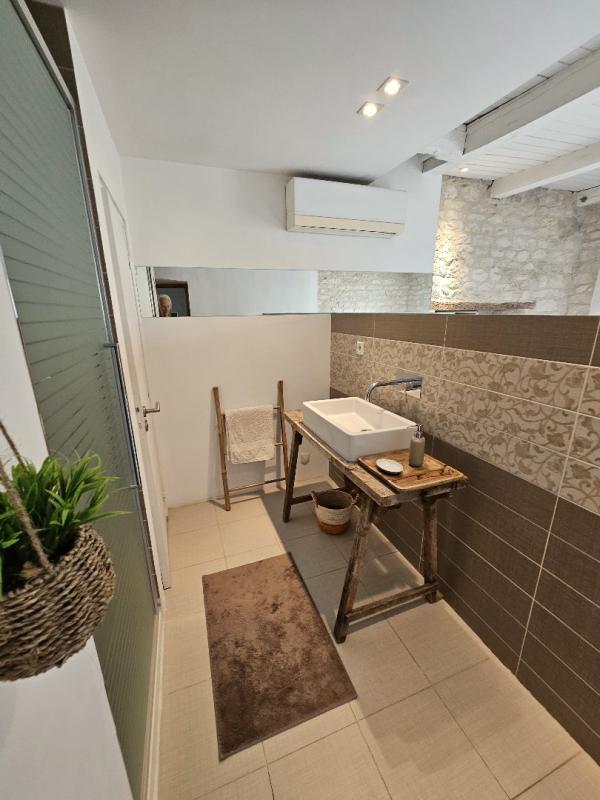 5 bedroom demeure in Montcuq, Lot, France – 84C731FF33AF4745