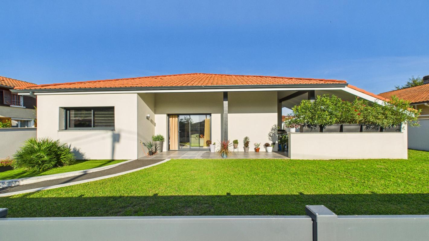 5 bedroom maison in Dax, Landes, France – 943983F19BE04053