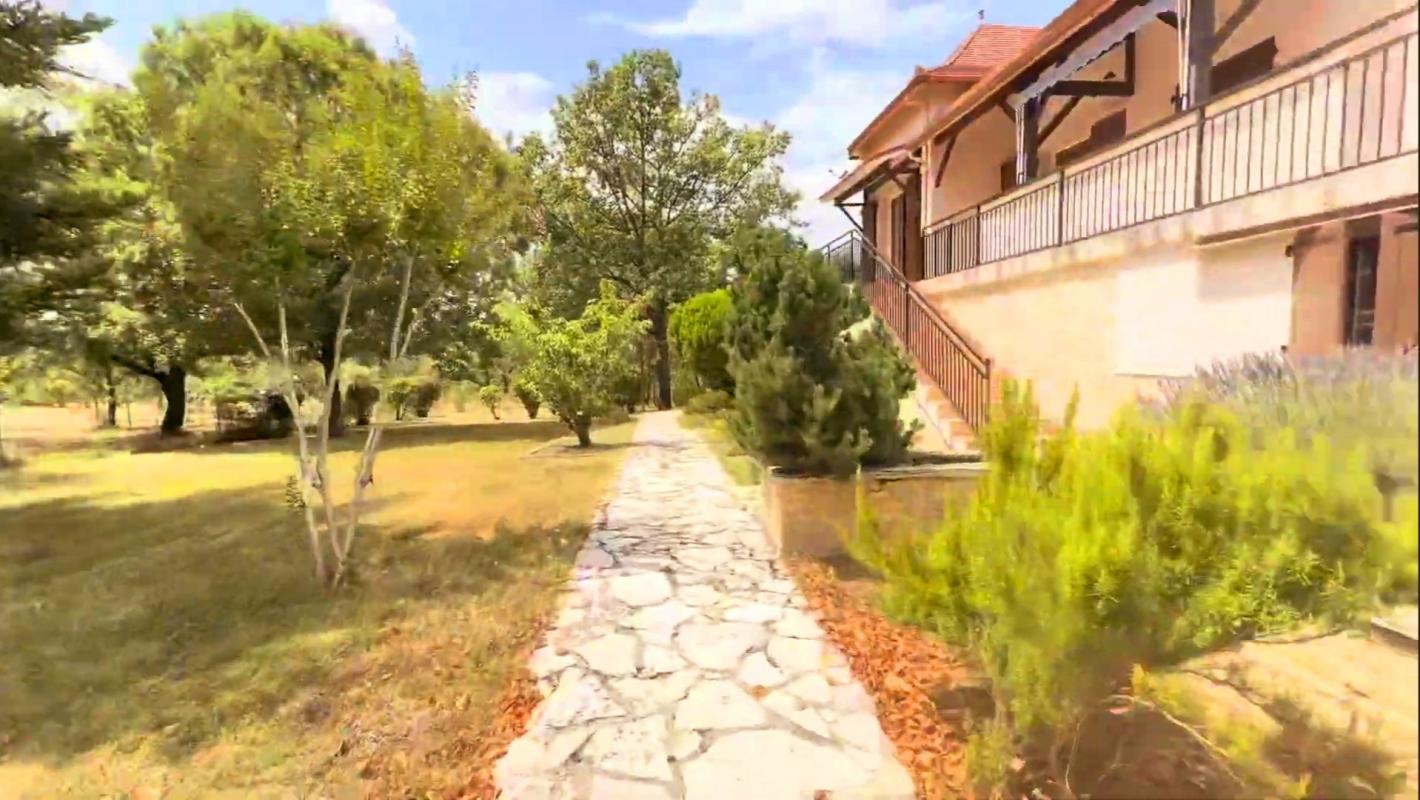 5 bedroom maison in Le Montat, Lot, France – 07B8F9783E114D17