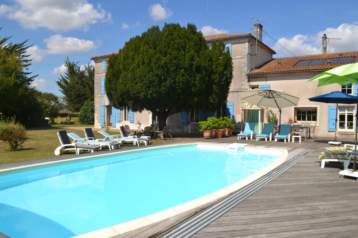 8 bedroom propriete in Prisse La Charriere, Deux-Sèvres, France – BE546A93FA3249F9