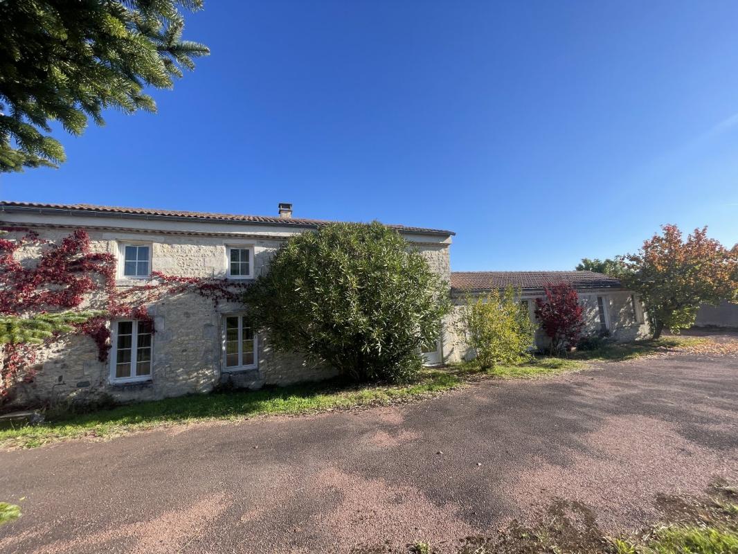 6 bedroom longere in La Tremblade, Charente-Maritime, France – 01C880D59A6041D6