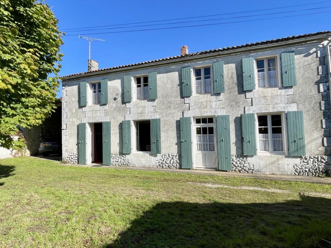 3 bedroom maison in Doeuil Sur Le Mignon, Charente-Maritime, France – 91ADA8585AF94169