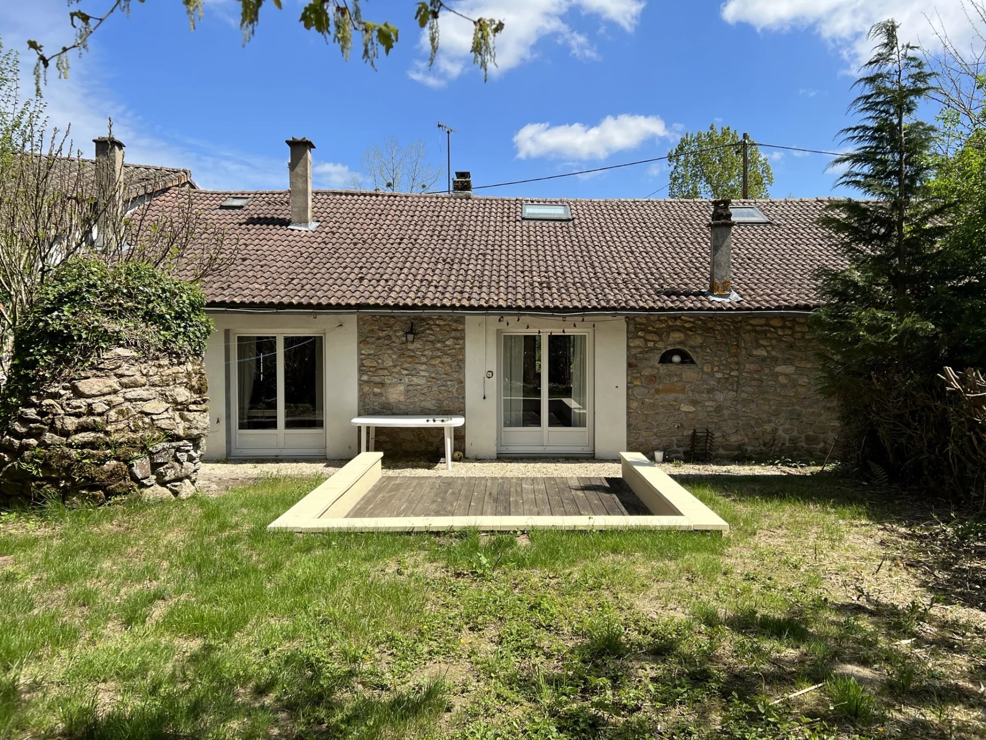 Pretty 3+ bed stone house – walking distance to village, Limousin – France – BVI70156
