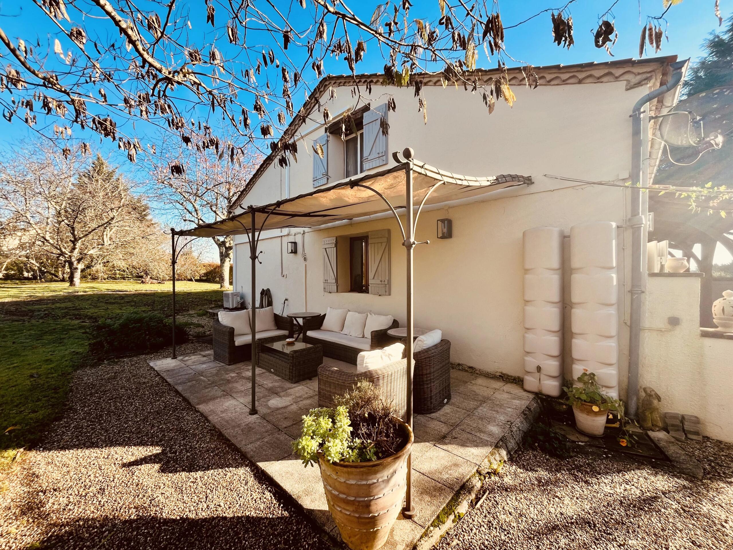 Pretty cottage with a new pool set in mature gardens, Aquitaine – France – BVI83614