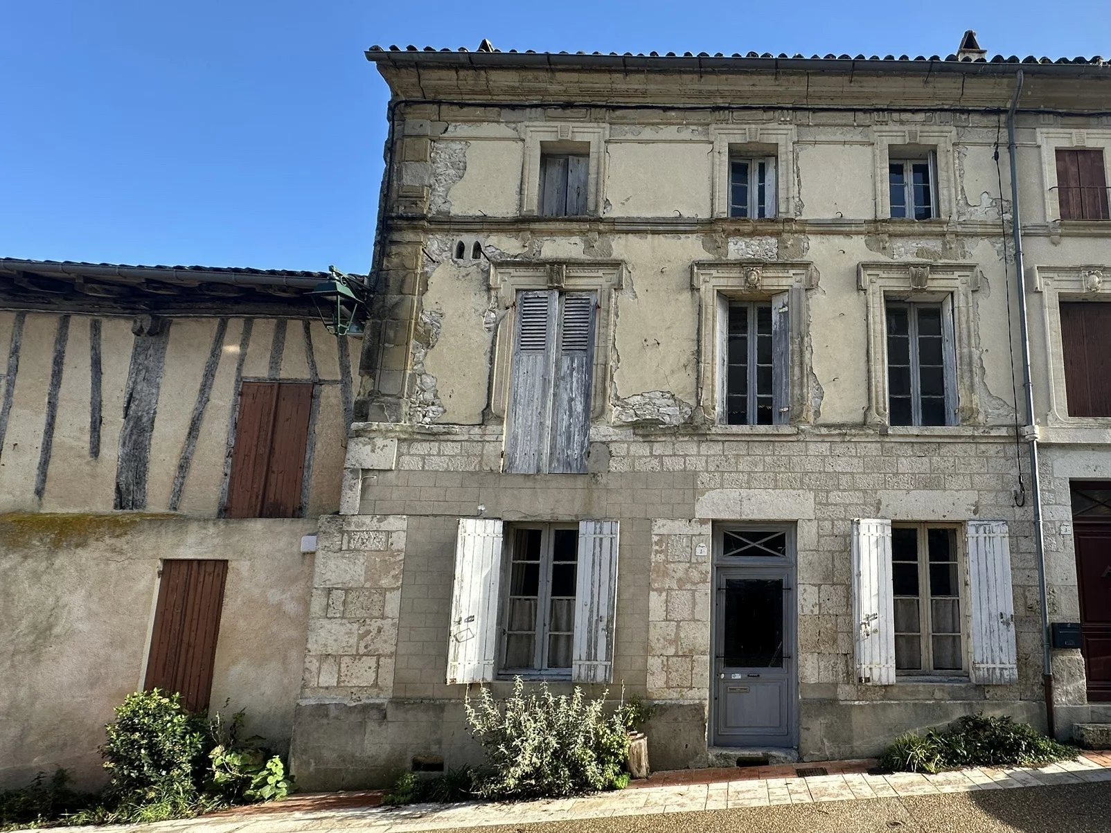 Charming Home with Great Potential – Near Eymet and Bergerac, Aquitaine – France – BVI83483