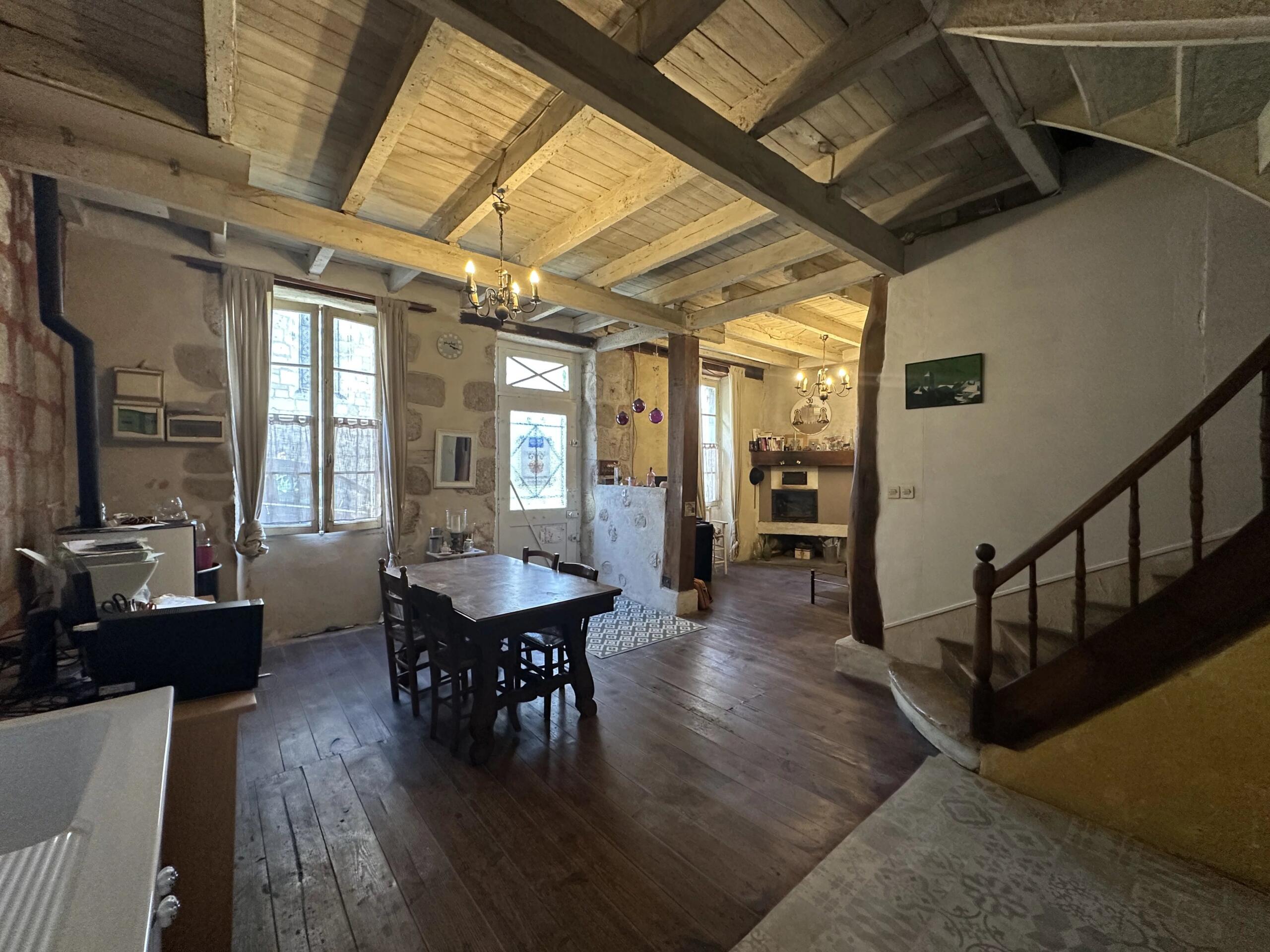 Charming Home with Great Potential – Near Eymet and Bergerac, Aquitaine – France – BVI83483